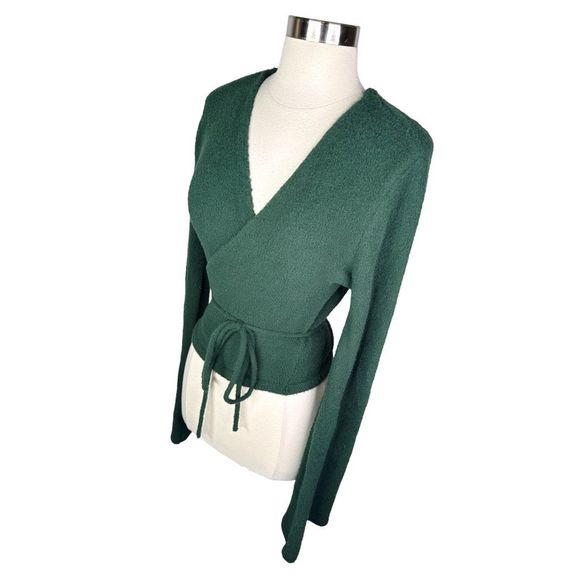 a loves a Spruce Wrap Top - Size Large - Picture 3 of 6